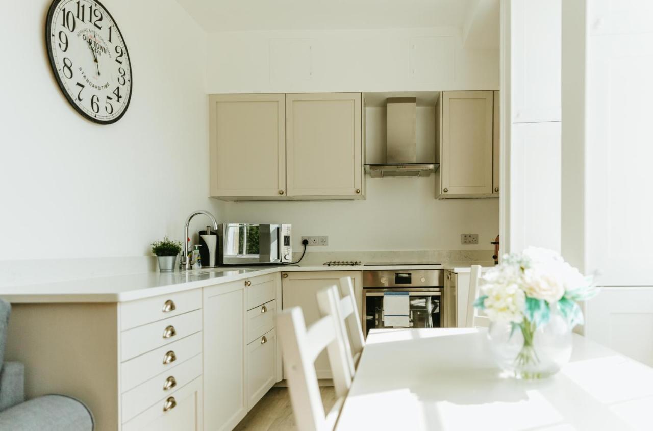 Luxury 1 Bed Flat, Spectacular Views Of Bath Apartman Kültér fotó