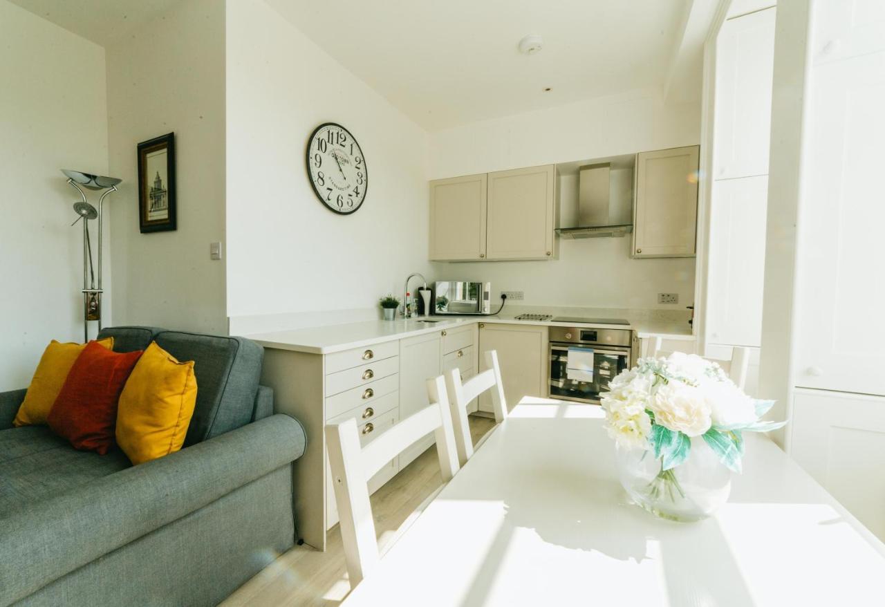 Luxury 1 Bed Flat, Spectacular Views Of Bath Apartman Kültér fotó
